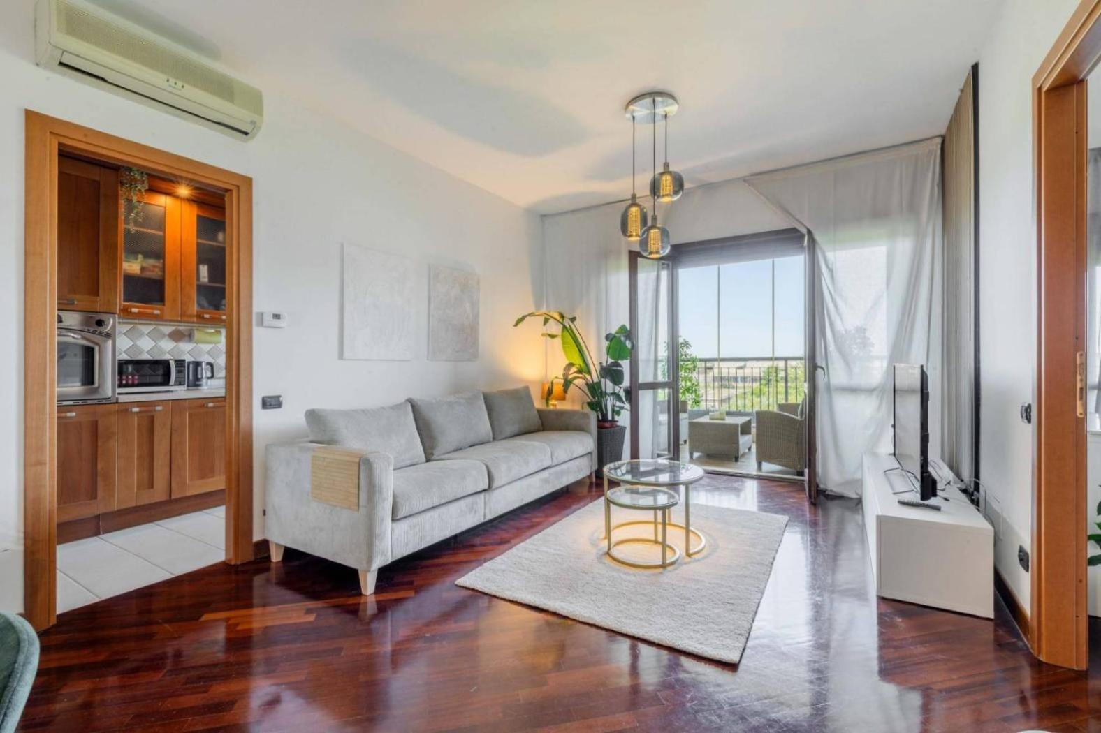 Luxury Boutique Apartment فيوميتشينو المظهر الخارجي الصورة