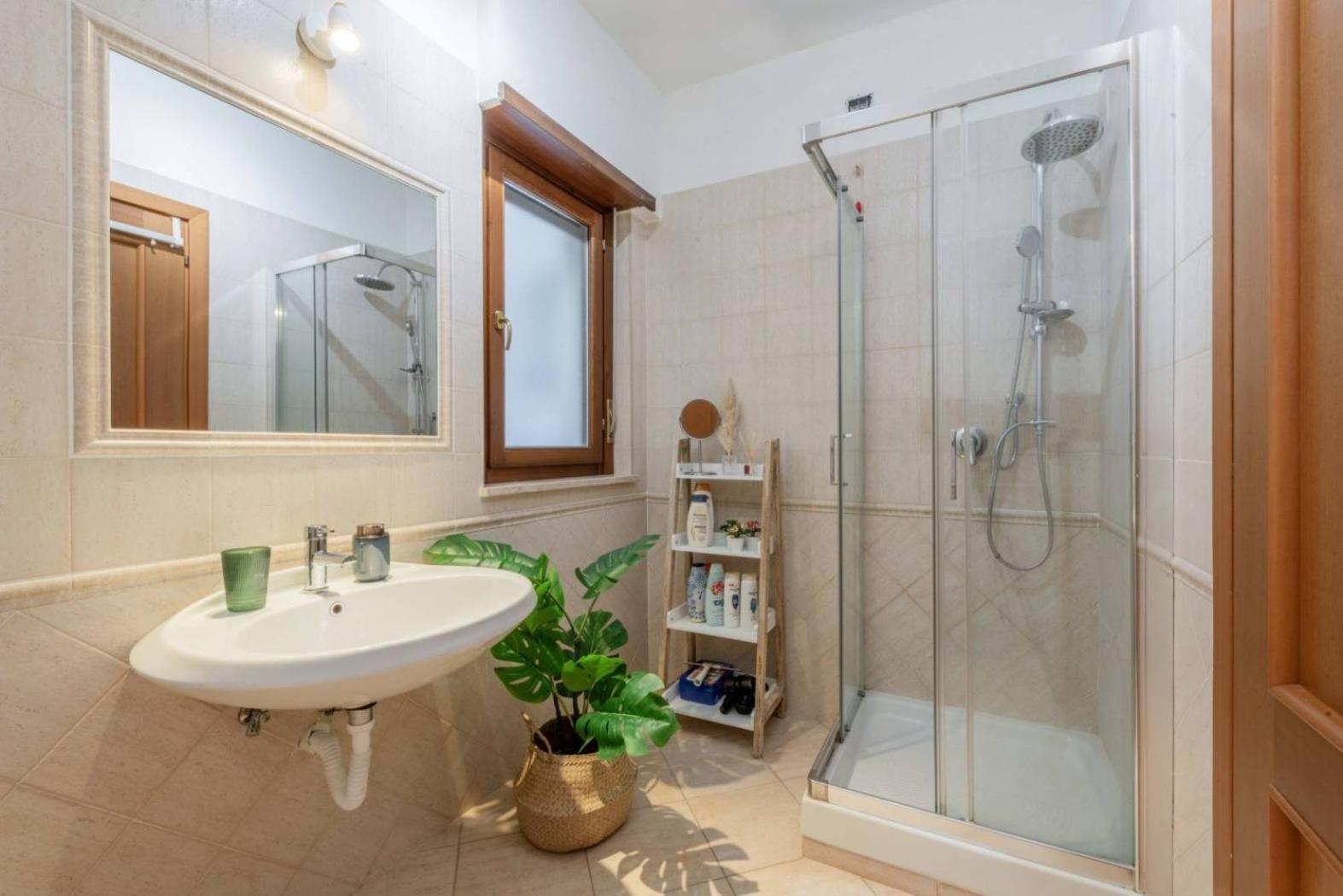 Luxury Boutique Apartment فيوميتشينو المظهر الخارجي الصورة